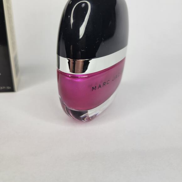 Marc Jacobs Enamored Lacquer Nail Colour "Oui!" 118 Pink Nail Polish Chrome Holo - Picture 3 of 7